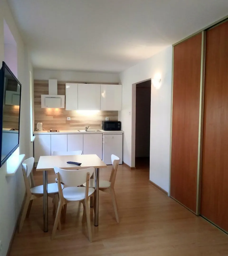 *** מלון דירות Warsaw Apartments Magnolie פולין